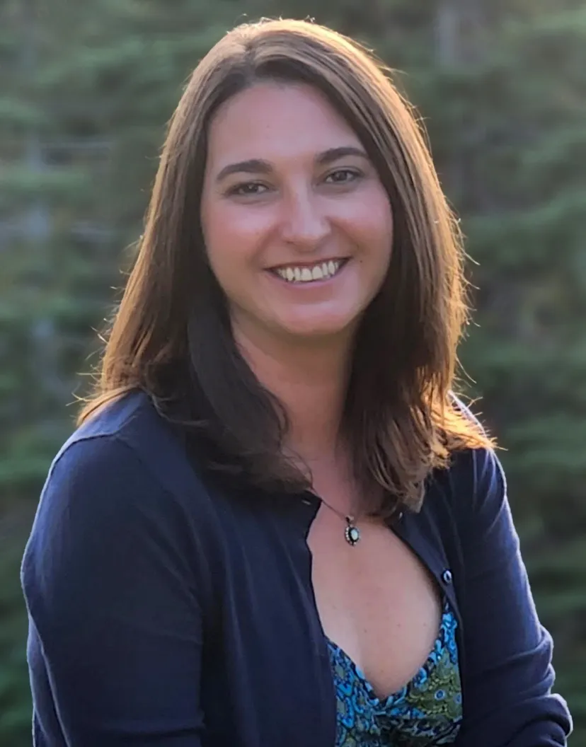 A photo of the Kimberlee Greenwood, owner of Golden Poppy Appraisal.
